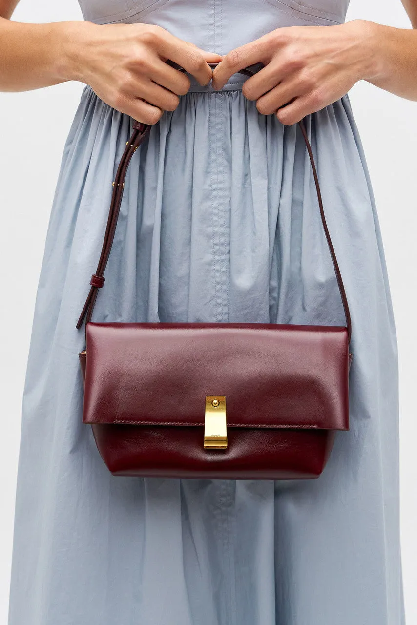 Etta Medium Clutch - Currant