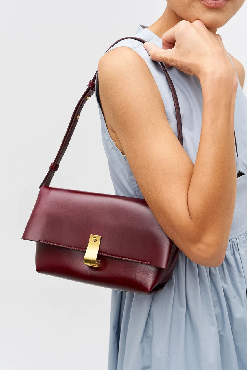 Etta Medium Clutch - Currant