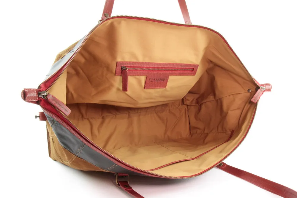 Fire & Hide Weekend Bag