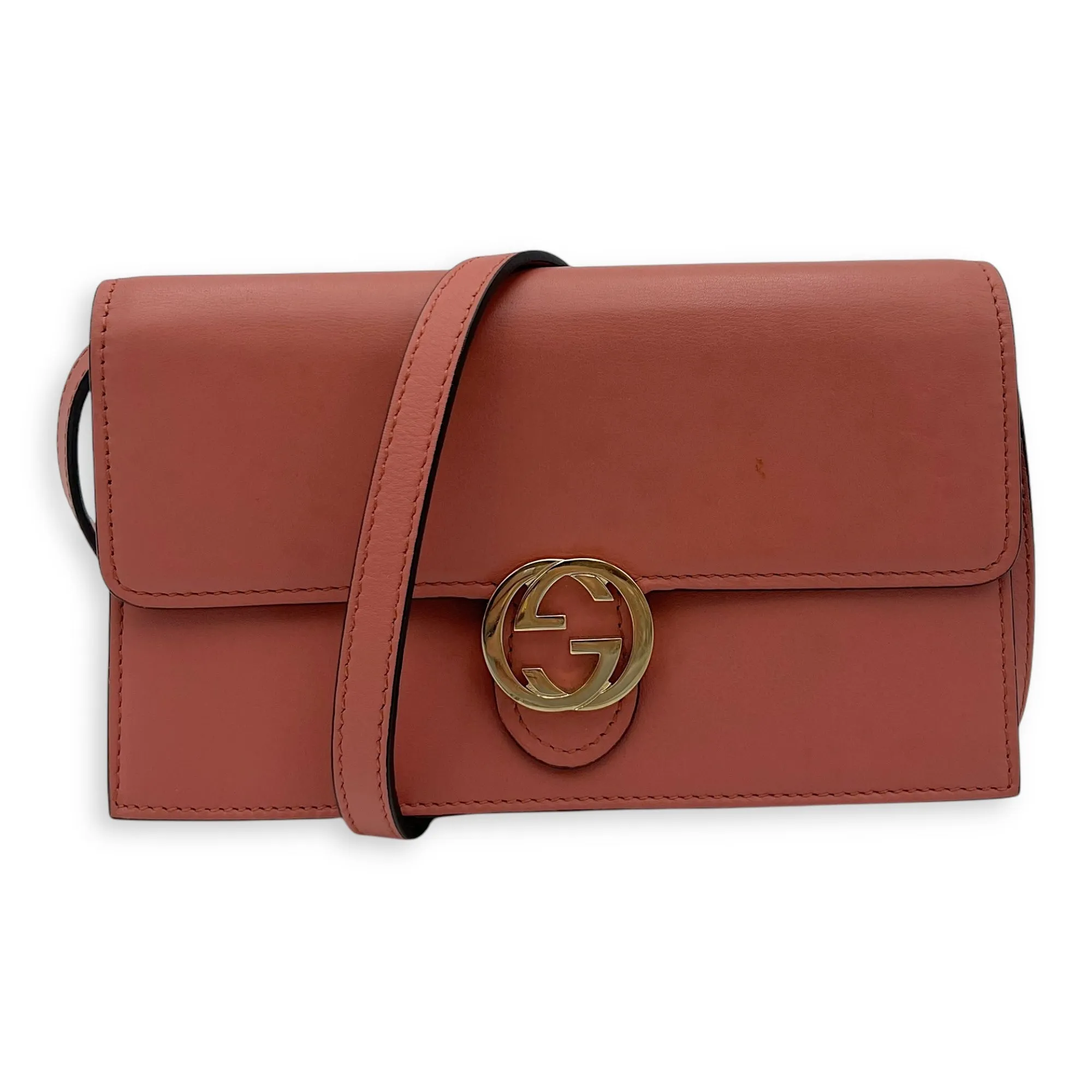 Interlocking G Crossbody Bag Red in Calfskin, Gold hardware