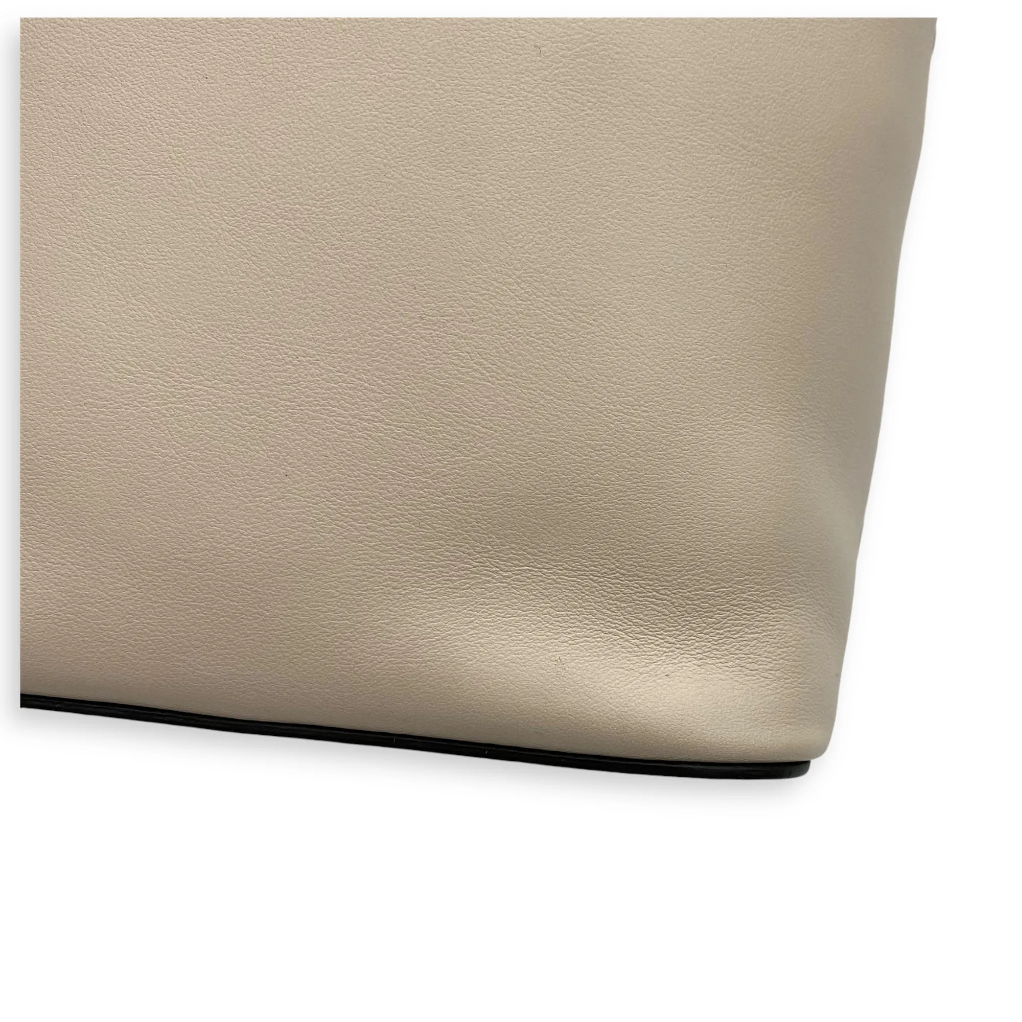 Mon Tresor Beige Bucket Bag in Calfskin, Gold hardware