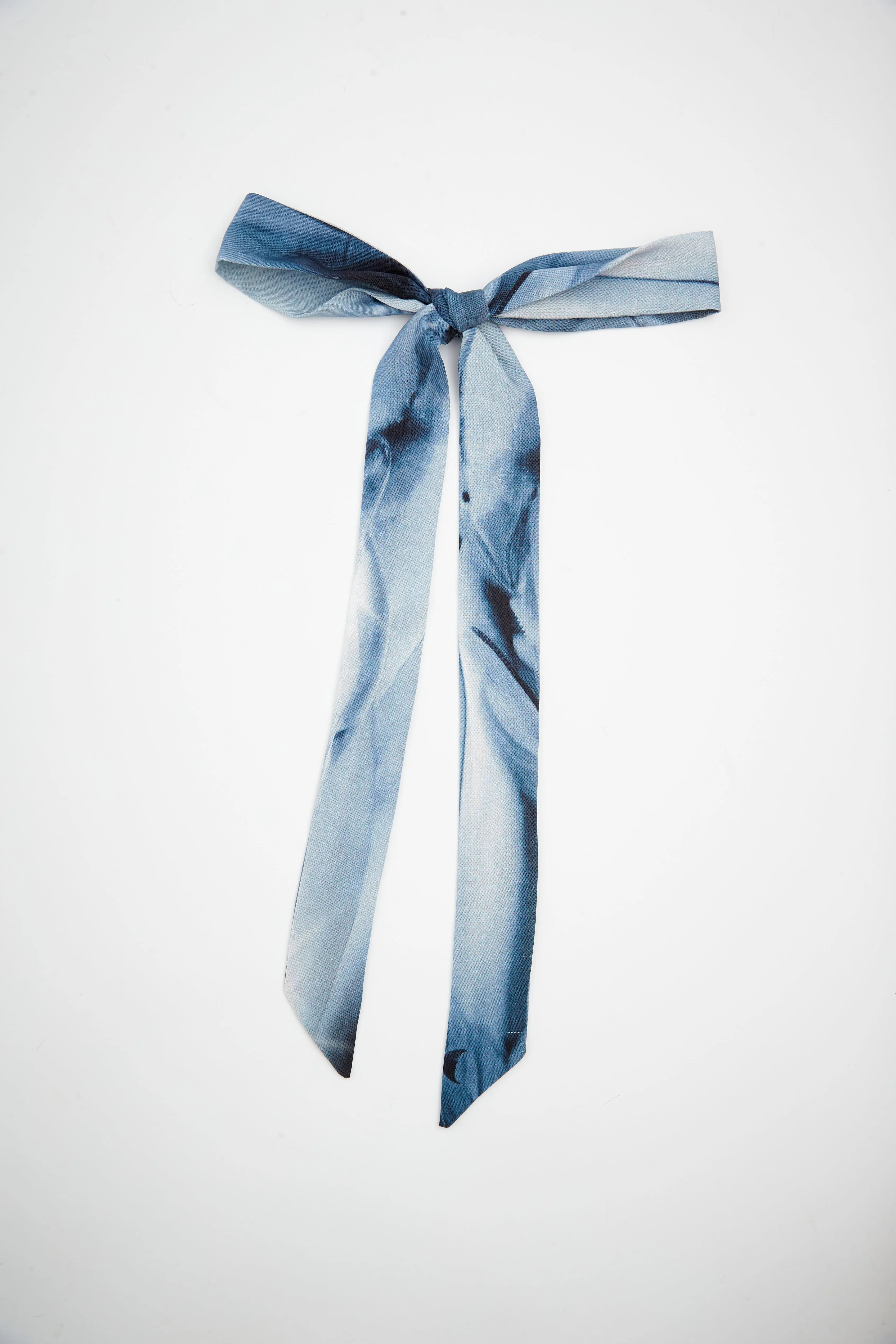 NAVY DOLPHIN HAIR BOW