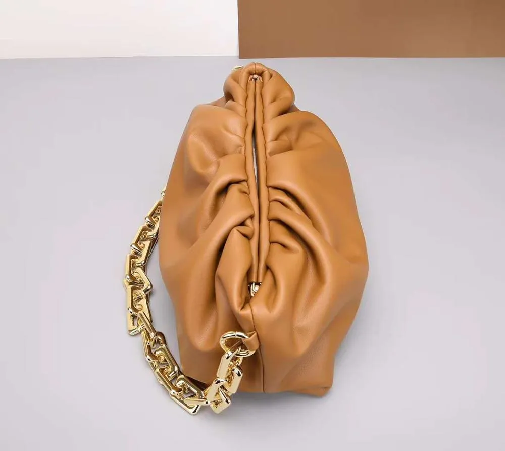 New fashion cloud bags high quality cowhide thick chain cloud  handbag shoulder armpit bag