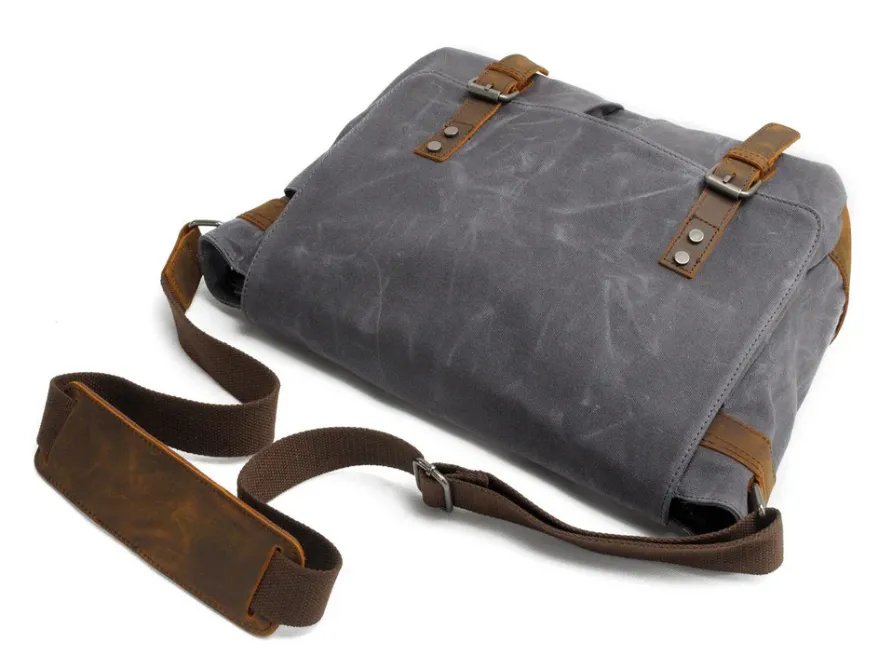 Retro Shoulder Bag  | Yangtze