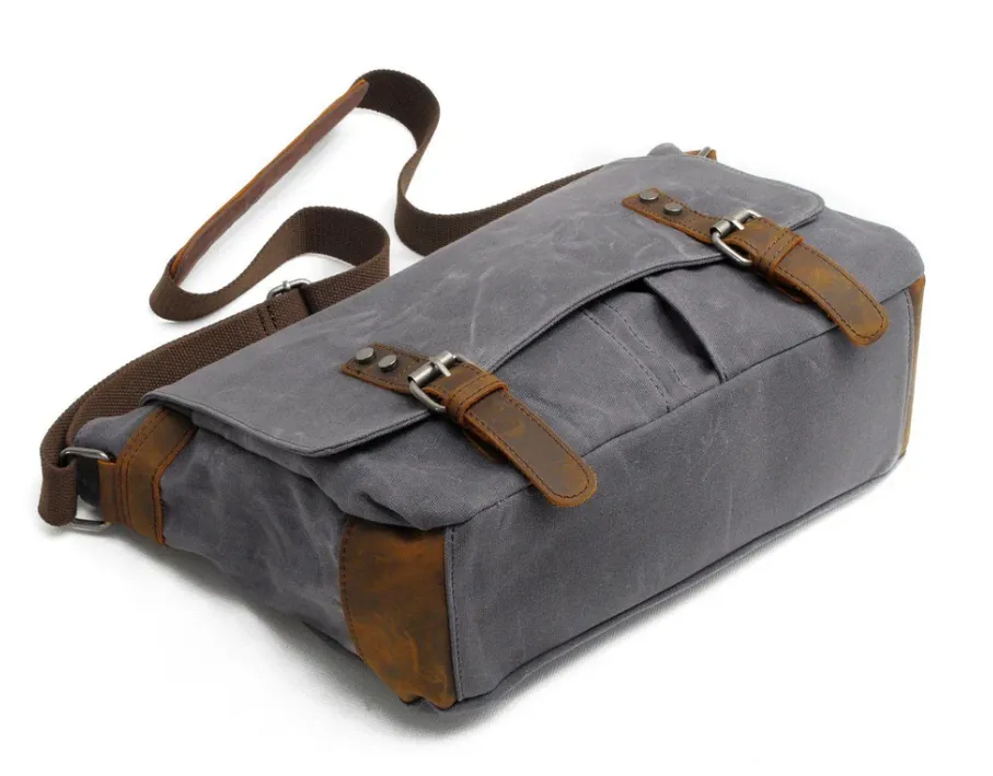 Retro Shoulder Bag  | Yangtze