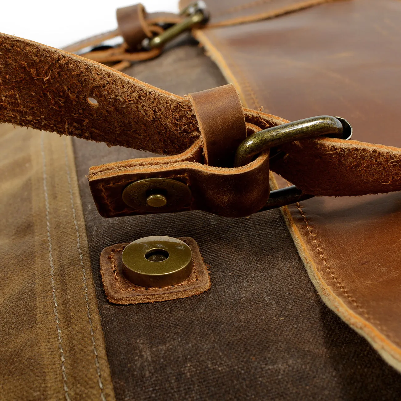 Waxed Canvas Messenger Bag | Atacama